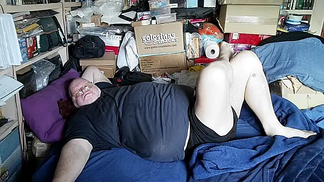 hadeszeuss2 online show from 02/11/26, 02:55