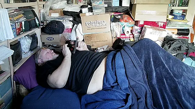 hadeszeuss2 online show from 03/17/26, 02:42