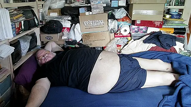 hadeszeuss2 online show from 04/08/26, 01:44