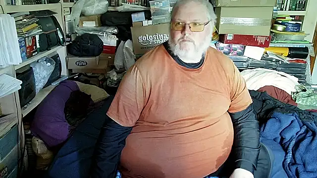 hadeszeuss2 online show from 04/15/26, 03:30