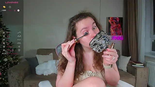 Snapshot of My_Emmy chatting on 02/01/25, 09:51 My Emmy online show from 02/01/25, 09:51