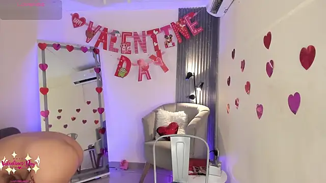 emma alice  online show from 02/18/25, 06:37