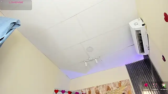 emma alice  online show from 02/21/25, 03:54