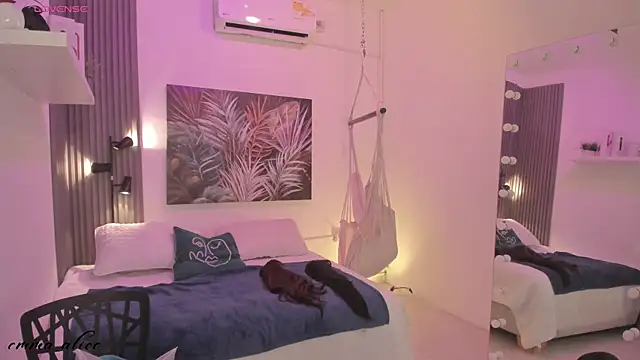 emma alice  online show from 09/25/25, 12:09