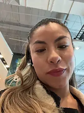 Snapshot of Karen_San_Miguel chatting on 02/10/25, 07:28 Karen San Miguel online show from 02/10/25, 07:28