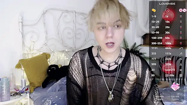 Snapshot of Yakhont chatting on 03/18/25, 06:15 Yakhont online show from 03/18/25, 06:15