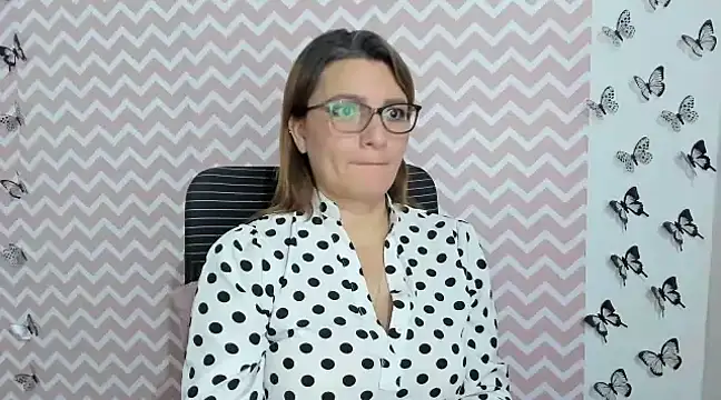 Amie Adams82  online show from 12/10/24, 07:22