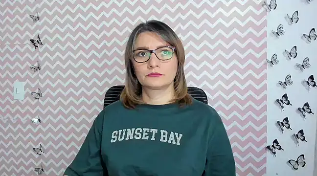 Amie Adams82  online show from 03/10/25, 06:23