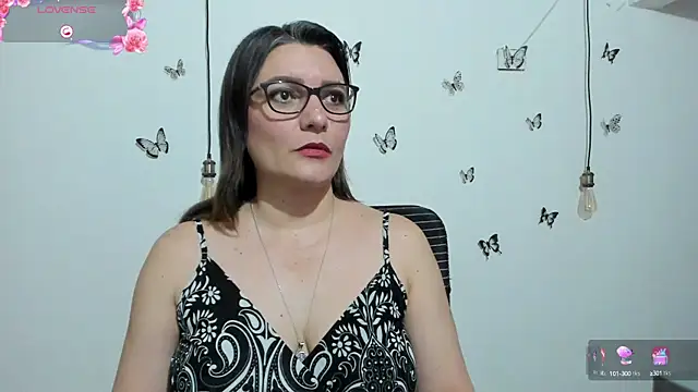 Amie Adams82  online show from 09/22/25, 06:32