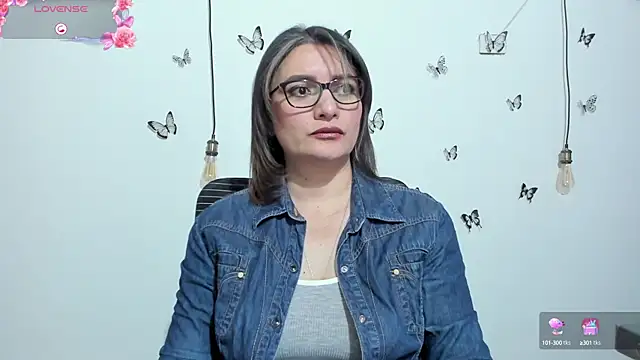 Amie Adams82  online show from 10/14/25, 05:14