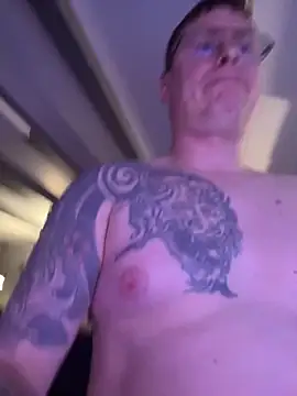 Fred2851 online show from 12/21/25, 05:31