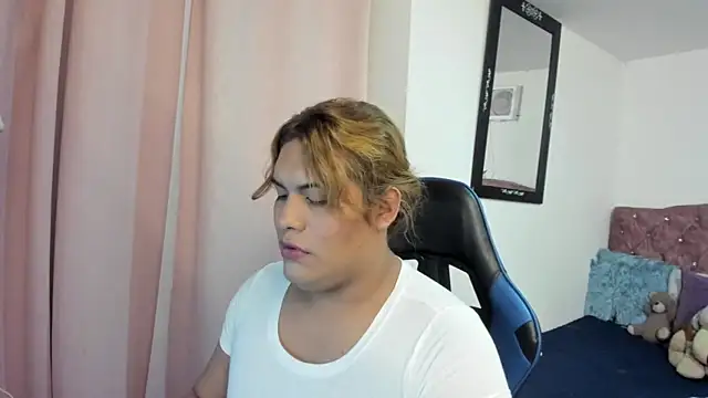 Margoth Montilla online show from 02/03/26, 01:15