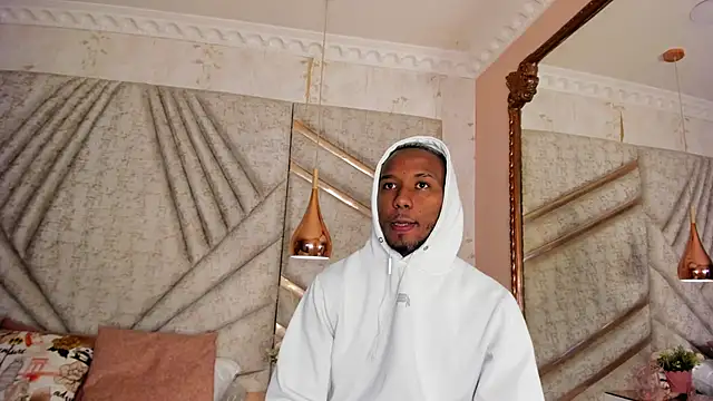 Snapshot of JamesParck chatting on 03/05/25, 12:22 JamesParck online show from 03/05/25, 12:22