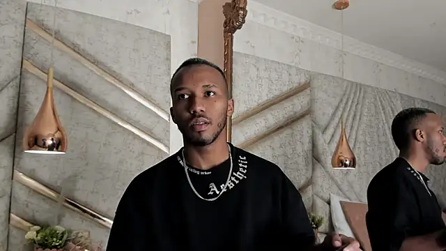 Snapshot of JamesParck chatting on 03/21/25, 12:17 JamesParck online show from 03/21/25, 12:17