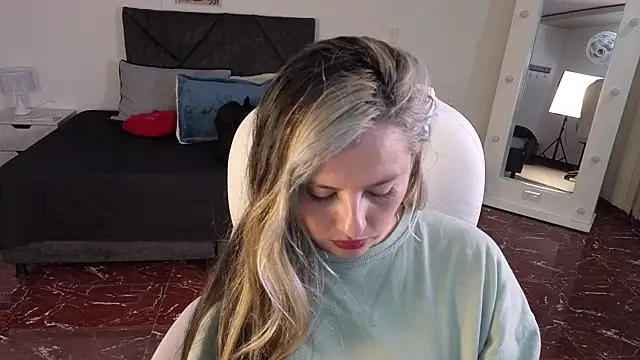 brandy sweet  online show from 01/17/26, 04:06