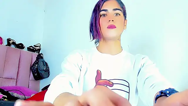 Snapshot of hannabigdirty chatting on 03/13/25, 11:16 hannabigdirty online show from 03/13/25, 11:16