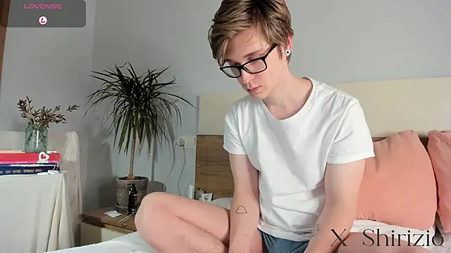 Shirizi online show from 02/02/25, 10:57