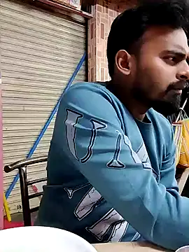 rayhan085 online show from 12/25/24, 04:11