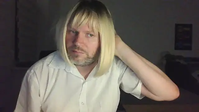 Snapshot of ShyBoy1982 chatting on 09/14/25, 01:16 ShyBoy1982 online show from 09/14/25, 01:16