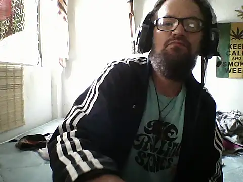 Snapshot of LECHEBALLS chatting on 10/19/25, 06:08 LECHEBALLS online show from 10/19/25, 06:08