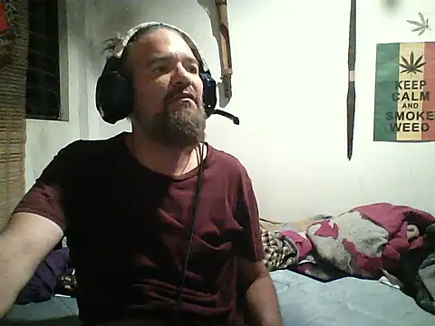 Snapshot of LECHEBALLS chatting on 12/21/25, 02:19 LECHEBALLS online show from 12/21/25, 02:19