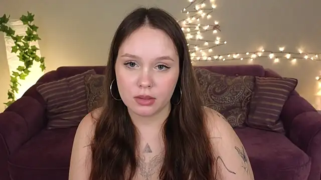 miki miki cutie  online show from 12/16/24, 08:16