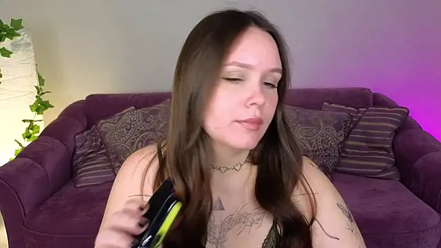 miki miki cutie  online show from 01/15/25, 07:55