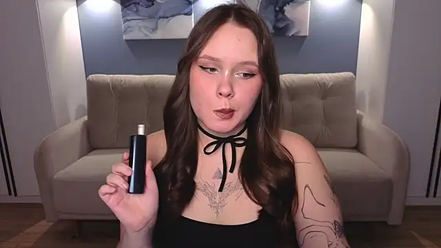 miki miki cutie  online show from 03/15/25, 08:10