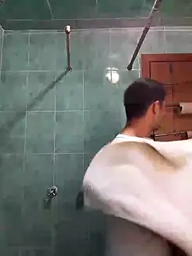 Snapshot of jperezofficial1 chatting on 03/08/25, 07:20 jperezofficial1 online show from 03/08/25, 07:20