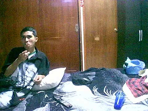 Snapshot of jperezofficial1 chatting on 09/11/25, 07:52 jperezofficial1 online show from 09/11/25, 07:52