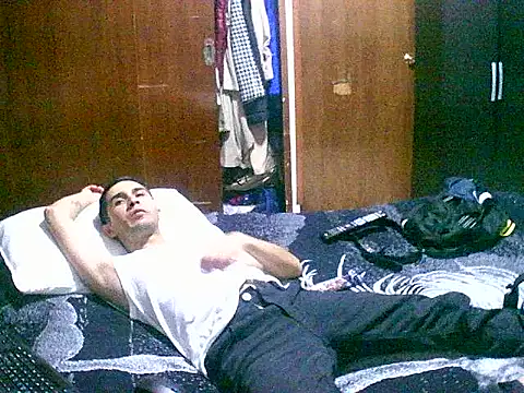 Snapshot of jperezofficial1 chatting on 09/12/25, 08:36 jperezofficial1 online show from 09/12/25, 08:36