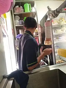 Snapshot of jperezofficial1 chatting on 11/30/25, 06:34 jperezofficial1 online show from 11/30/25, 06:34