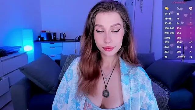 tenderdreams online show from 10/10/25, 10:31