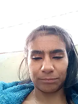 Leslly  online show from 01/05/25, 03:02