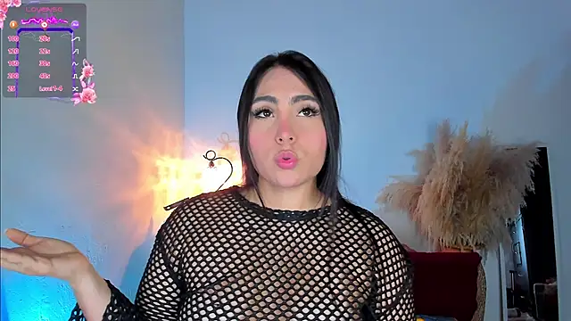 Sarahballiston  online show from 12/05/24, 12:08