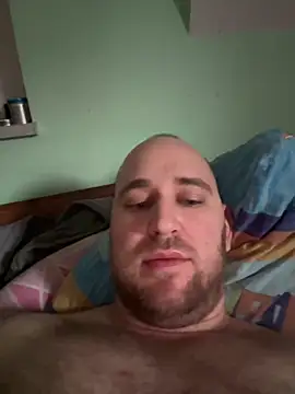 Snapshot of aronion123 chatting on 02/27/25, 10:15 aronion123 online show from 02/27/25, 10:15