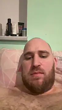 Snapshot of aronion123 chatting on 12/17/25, 08:53 aronion123 online show from 12/17/25, 08:53