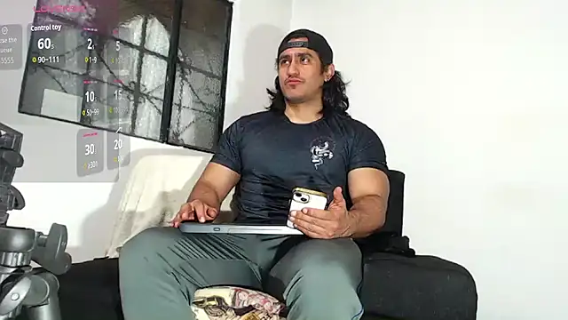 willian m777 online show from 02/08/26, 03:10