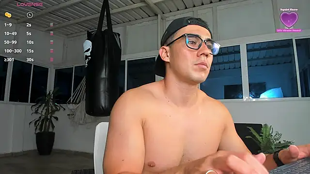 owengray2n online show from 12/09/24, 06:45