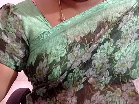 Snapshot of Vennela-1-Telugu chatting on 03/18/25, 04:04 Vennela-1-Telugu online show from 03/18/25, 04:04