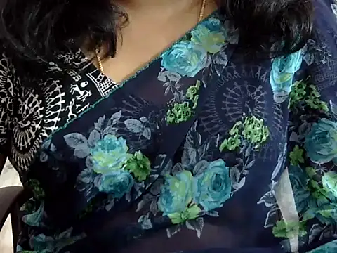 Snapshot of Vennela-1-Telugu chatting on 12/22/25, 03:58 Vennela-1-Telugu online show from 12/22/25, 03:58