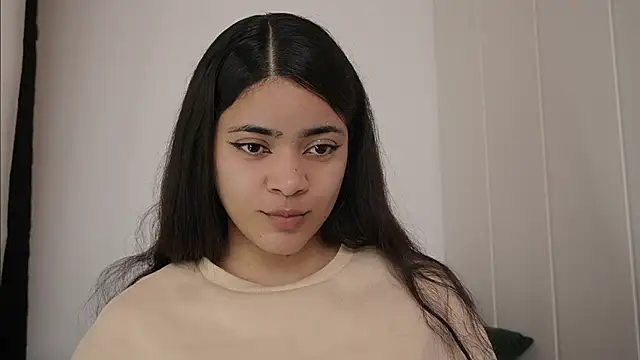 Snapshot of Feetgirl01 chatting on 02/18/25, 03:32 Feetgirl01 online show from 02/18/25, 03:32