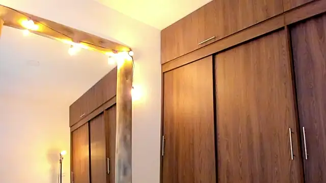 Snapshot of alikahouston4 chatting on 02/11/25, 08:15 alikahouston4 online show from 02/11/25, 08:15