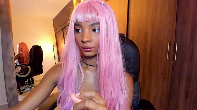 Snapshot of alikahouston4 chatting on 11/15/25, 06:59 alikahouston4 online show from 11/15/25, 06:59