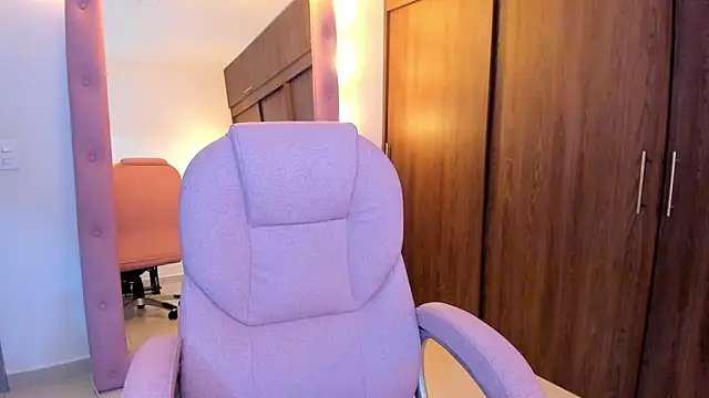 alikahouston4 online show from 02/26/26, 01:37