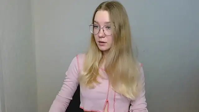 cindi hot online show from 02/18/26, 02:24