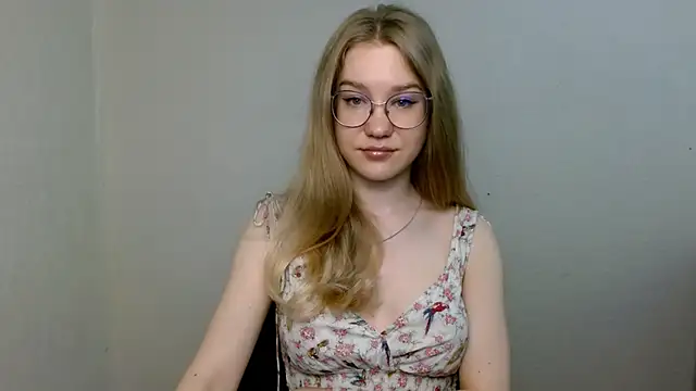 cindi hot online show from 06/09/26, 10:16