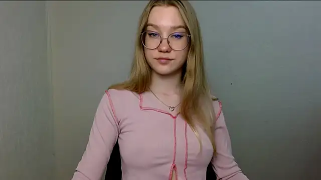 cindi hot online show from 06/19/26, 02:32