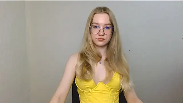 cindi hot online show from 07/18/26, 10:41
