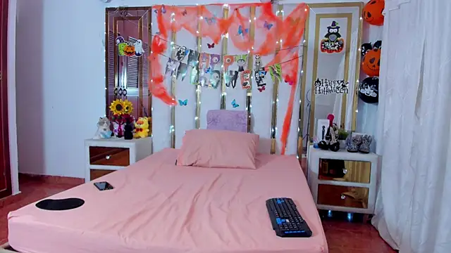 AnyelaGitanaMature online show from 10/30/25, 03:19